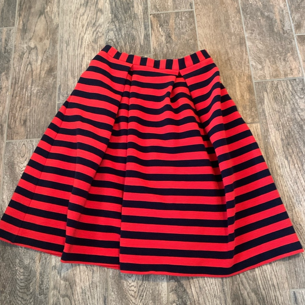 Boden Red and Navy skirt